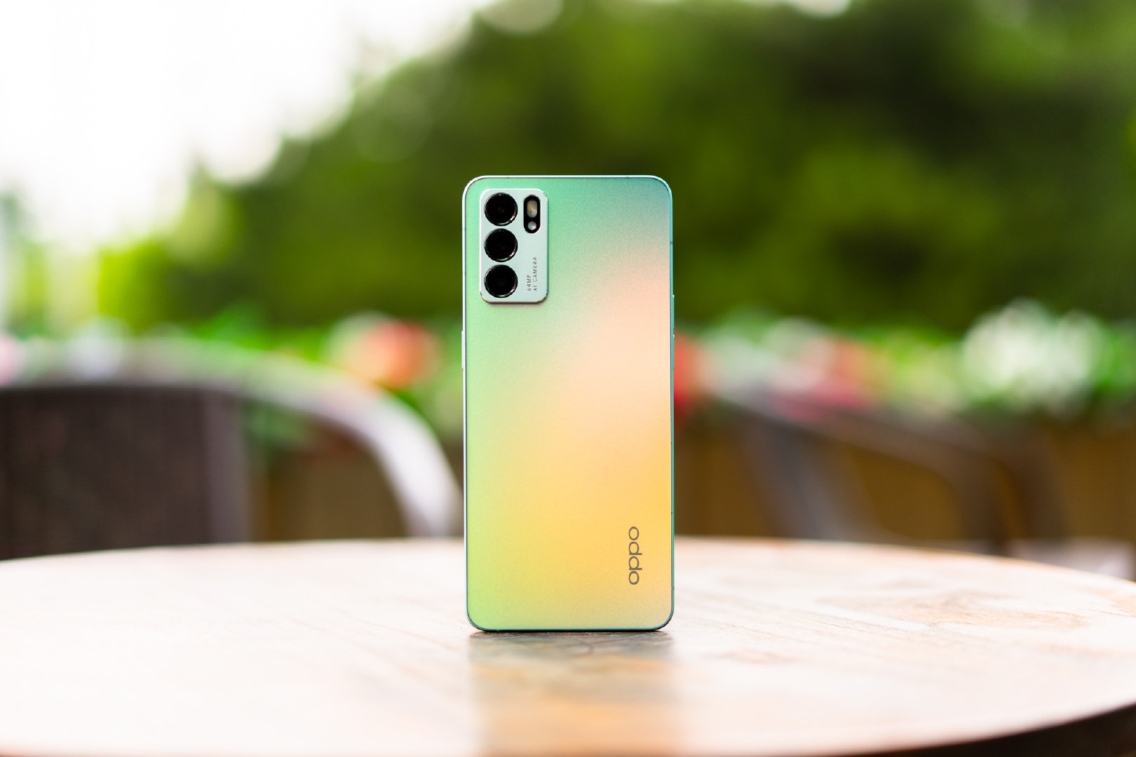 Cận cảnh oppo reno6 5g